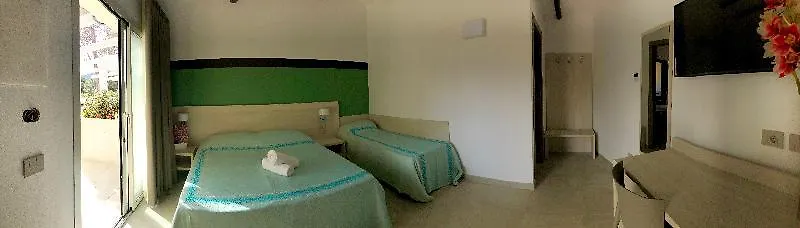 Hotel Club Cala Bitta إيطاليا