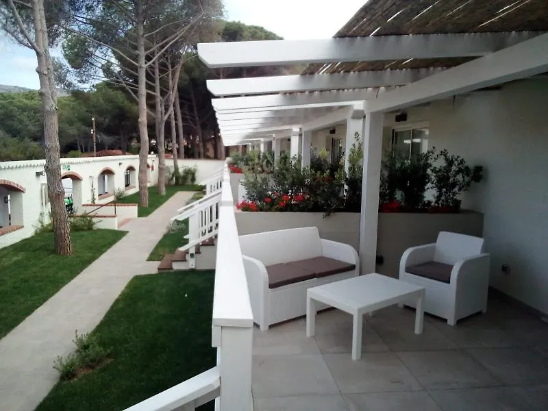 Hotel Club Cala Bitta 3*,